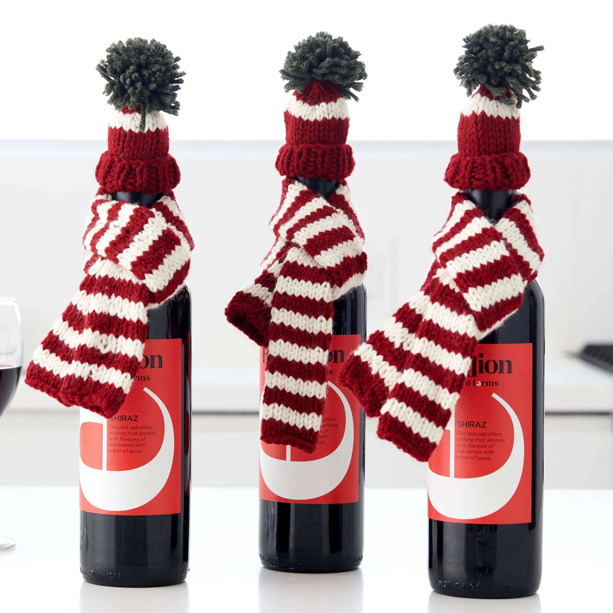 Bernat Knit Toque And Scarf Bottle Toppers