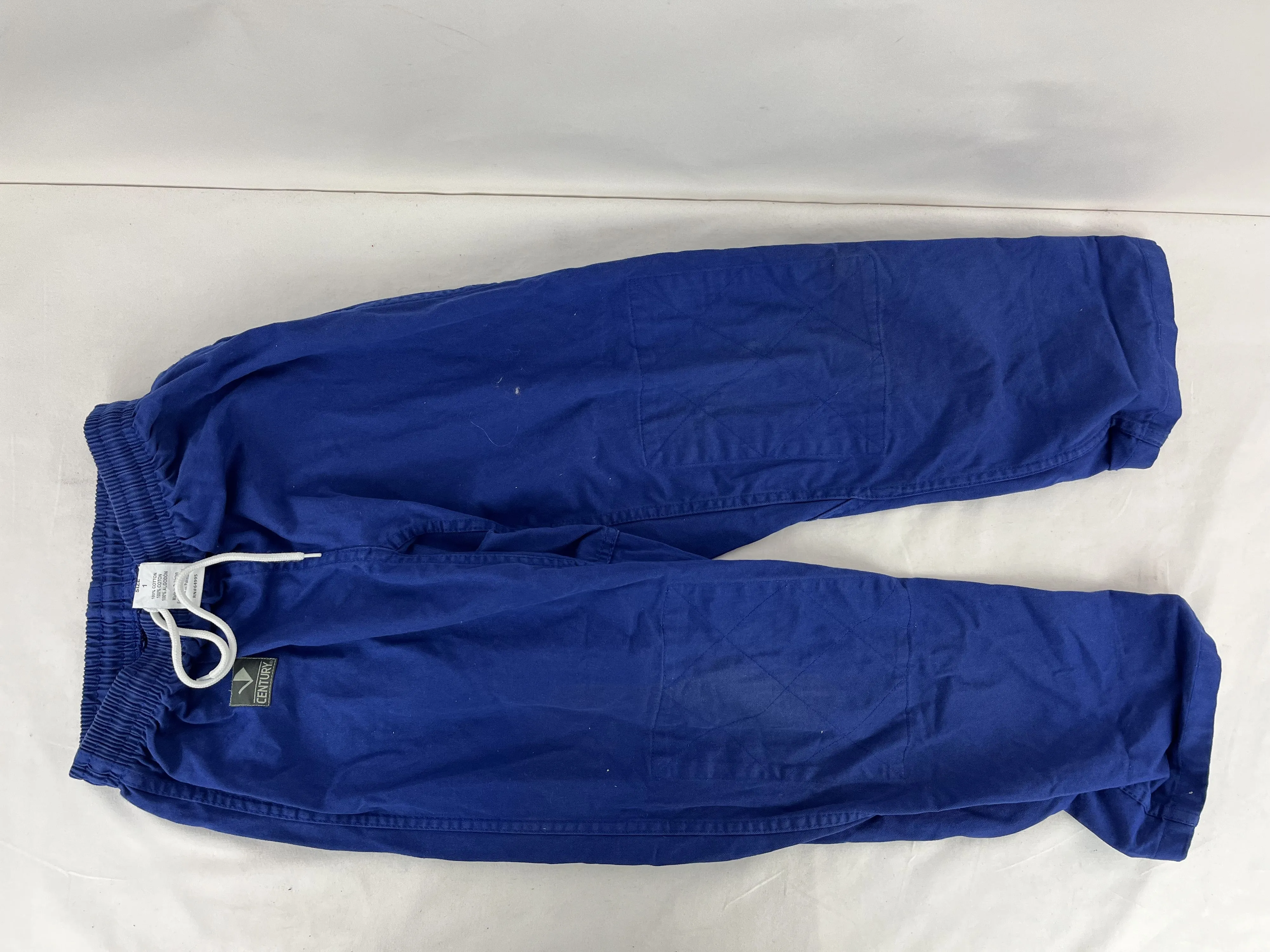 Century Martial Arts Karate Taekwondo Jui Jitsu Youth Gear in Duffle Bag