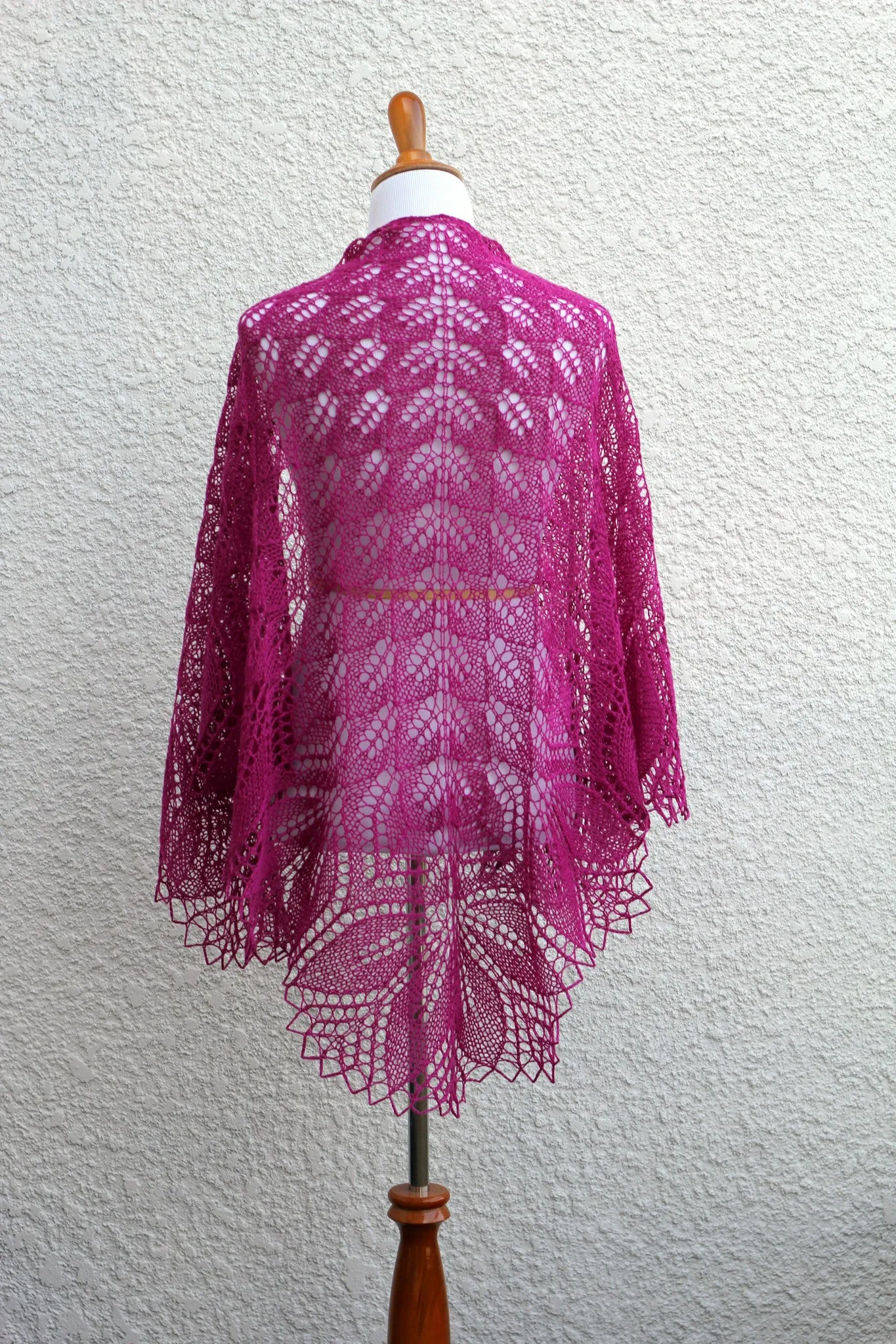 Knit shawl in fuchsia color, gift for her