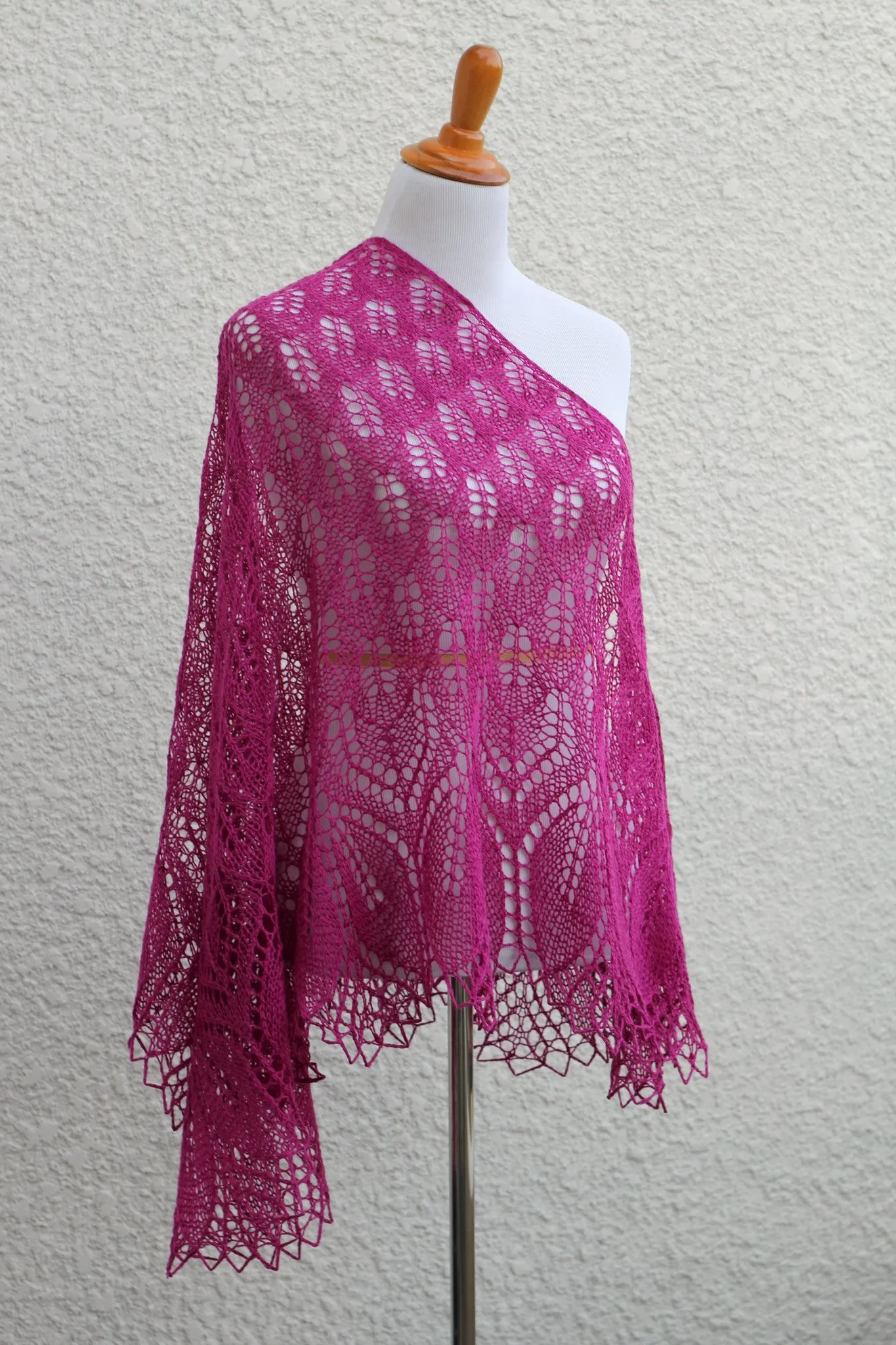 Knit shawl in fuchsia color, gift for her