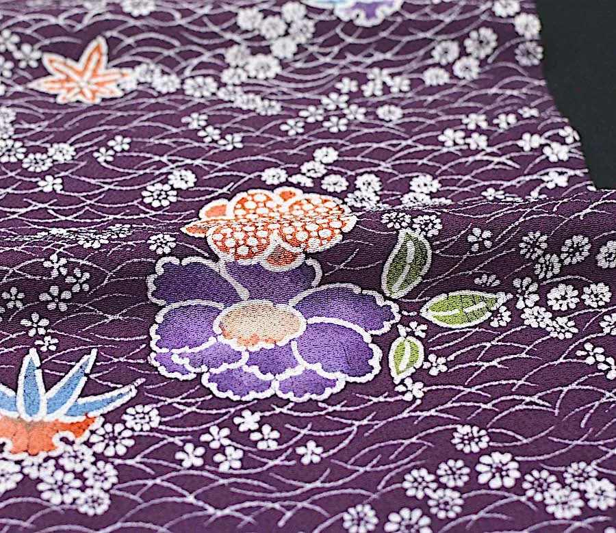 Last Pieces, Floating Flowers Vintage Kimono Silk Chirimen Crepe from Japan. Piece Size 13.25" x 66"  #4650