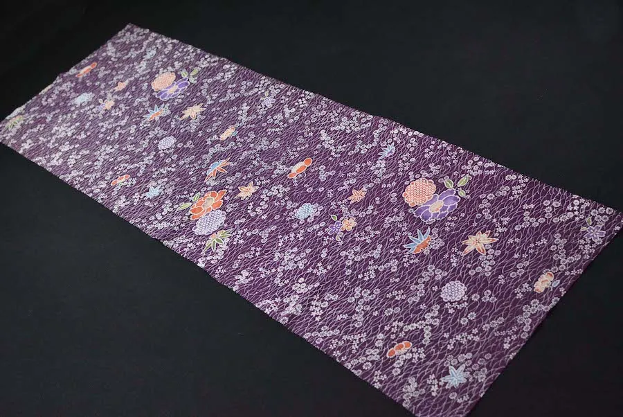 Last Pieces, Floating Flowers Vintage Kimono Silk Chirimen Crepe from Japan. Piece Size 13.25" x 66"  #4650