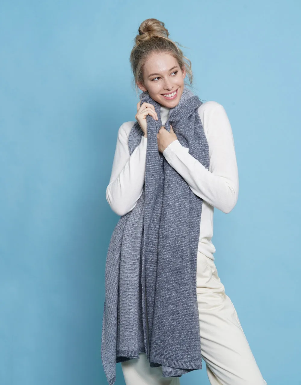 Loop Knit Two Toned Plaid Scarf in Silver