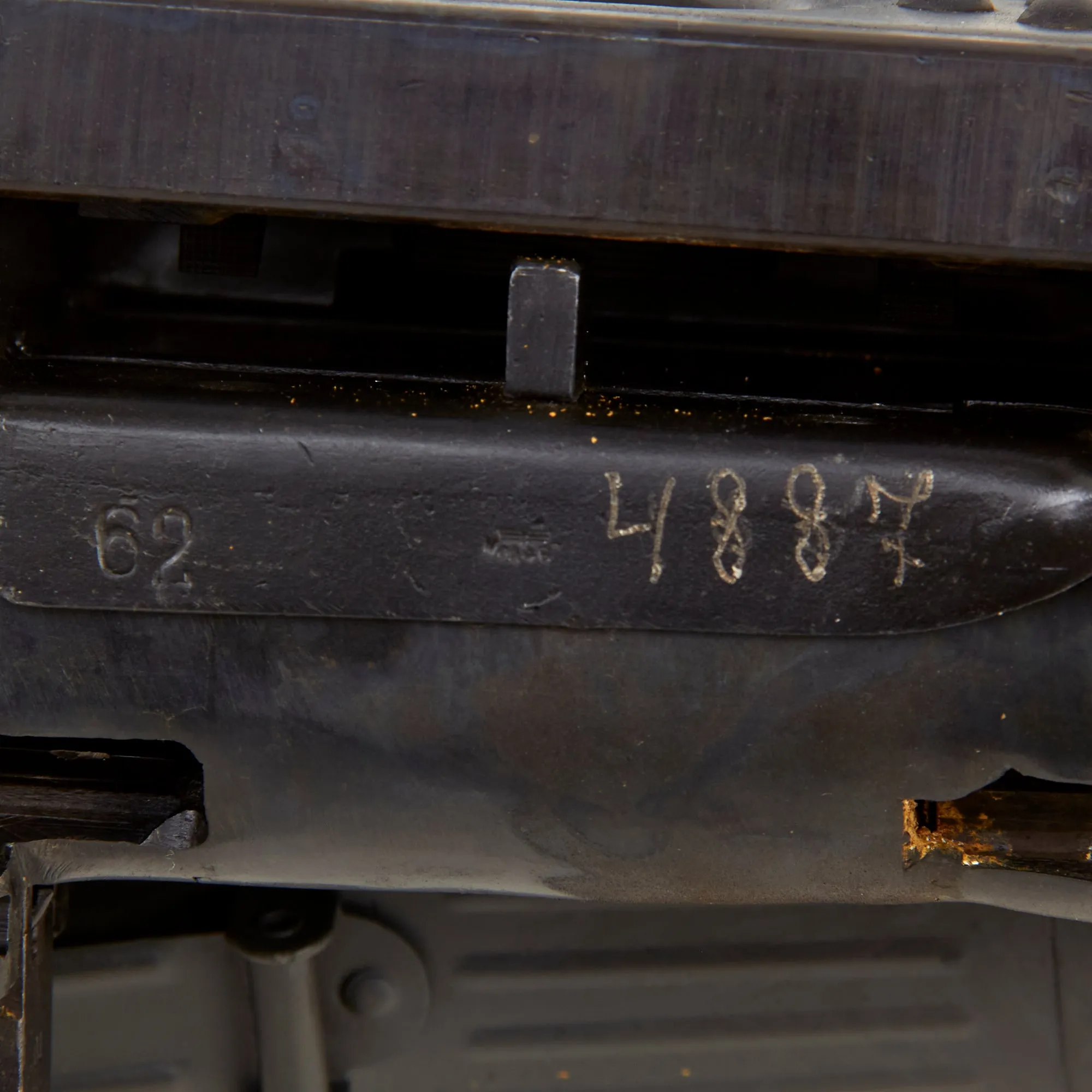Original German WWII Panzerlauf Tanker MG 34 Display Machine Gun by Waffenwerke Brünn with Belt Carrier - dated 1945