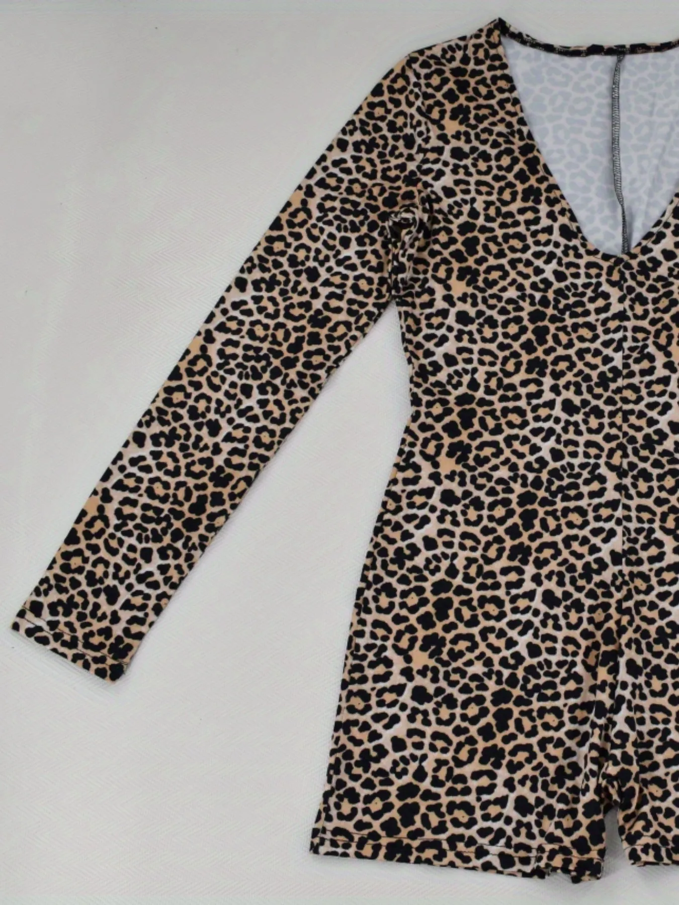 Random Leopard Print V Neck Jumpsuit, Sexy Long Sleeve Bodycon Jumpsuit, Women's Clothing