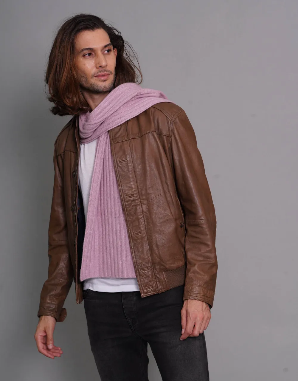 Small-Rib Cashmere Scarf in Crush