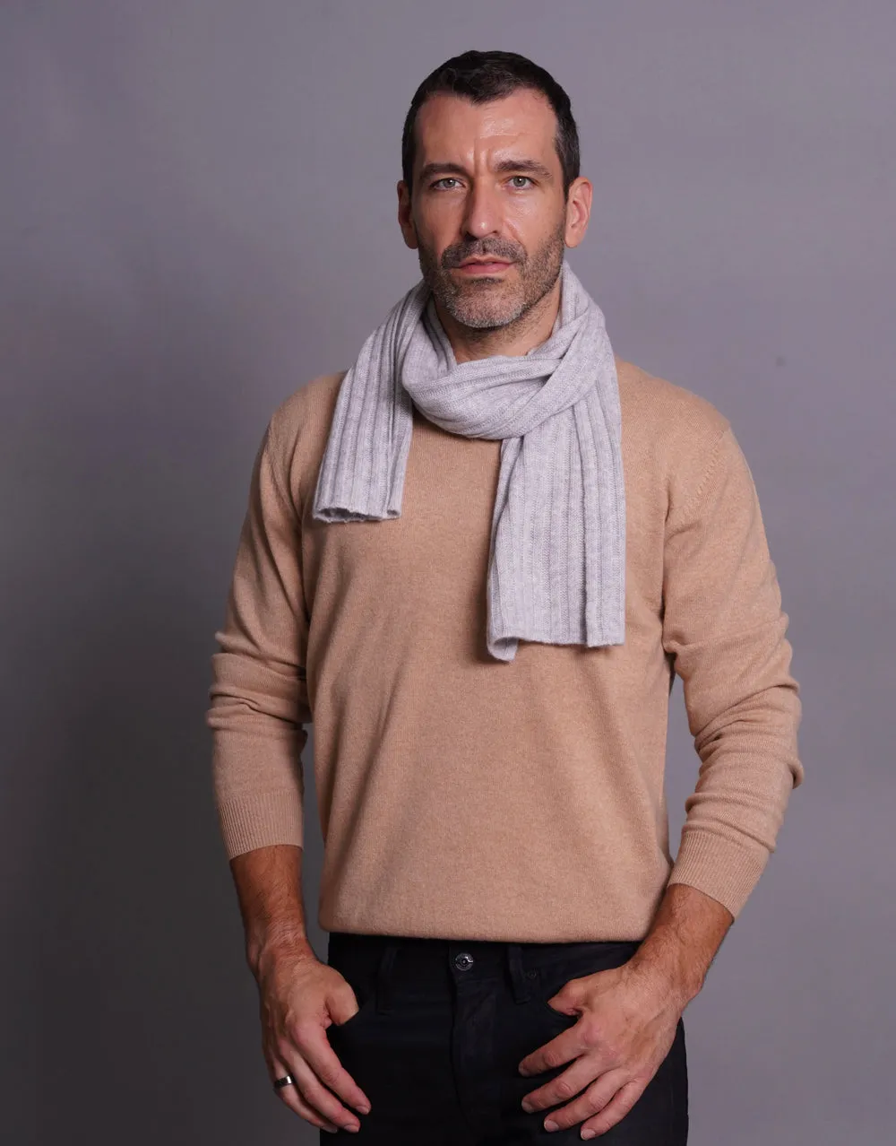 Small-Rib Cashmere Scarf in Platinum