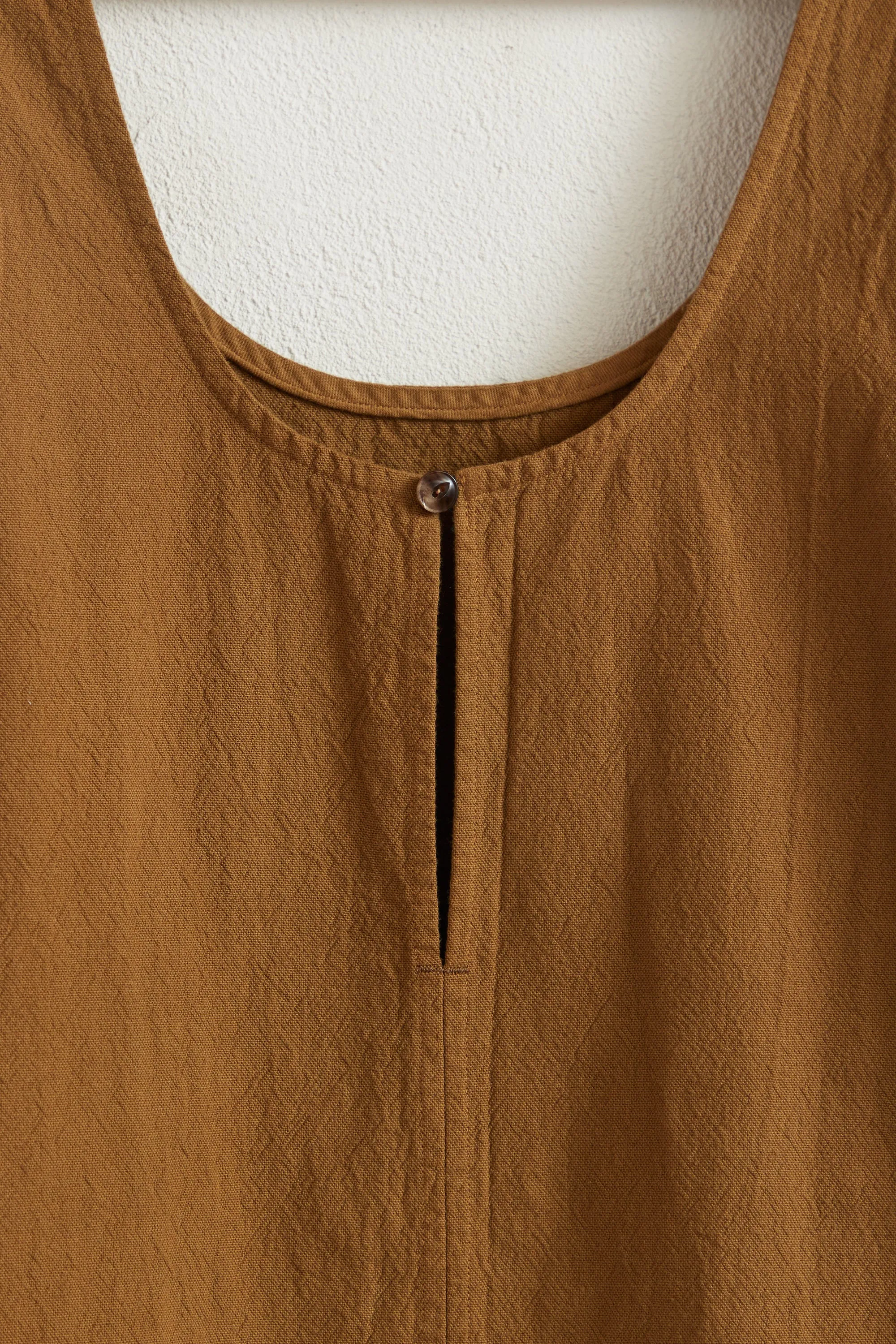 Twill No Sleeve Top